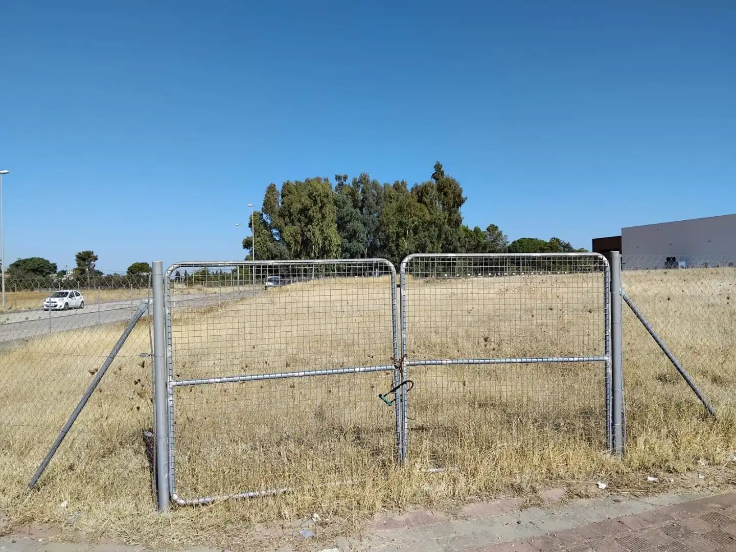 Terreno industrial en venta en Carmona