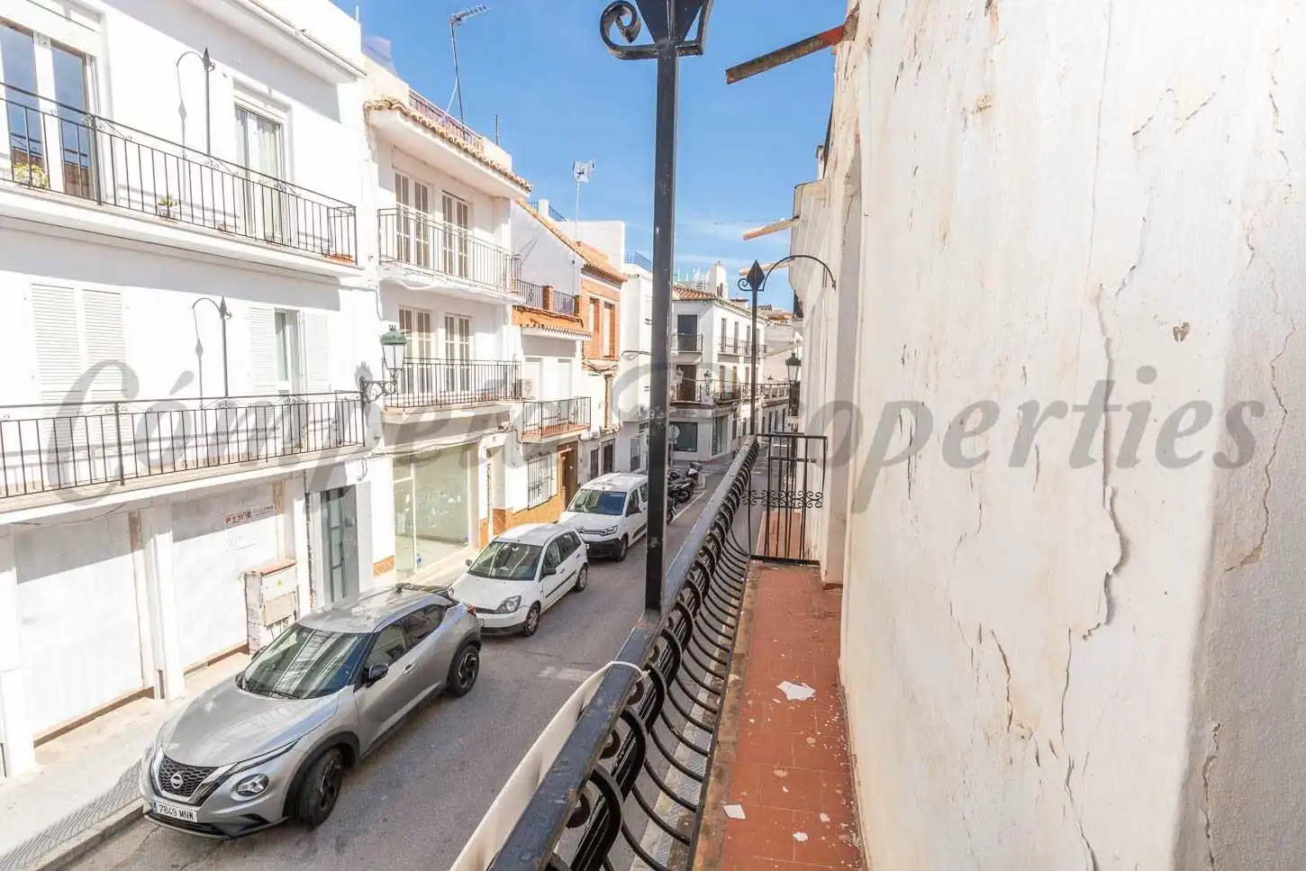 Vista exterior de Casa o xalet en venda en Nerja amb Jardí privat, Terrassa i Balcó