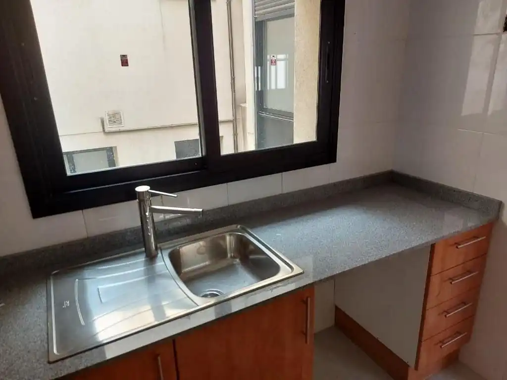 Kitchen of Flat for sale in L'Hospitalet de Llobregat  with Heating