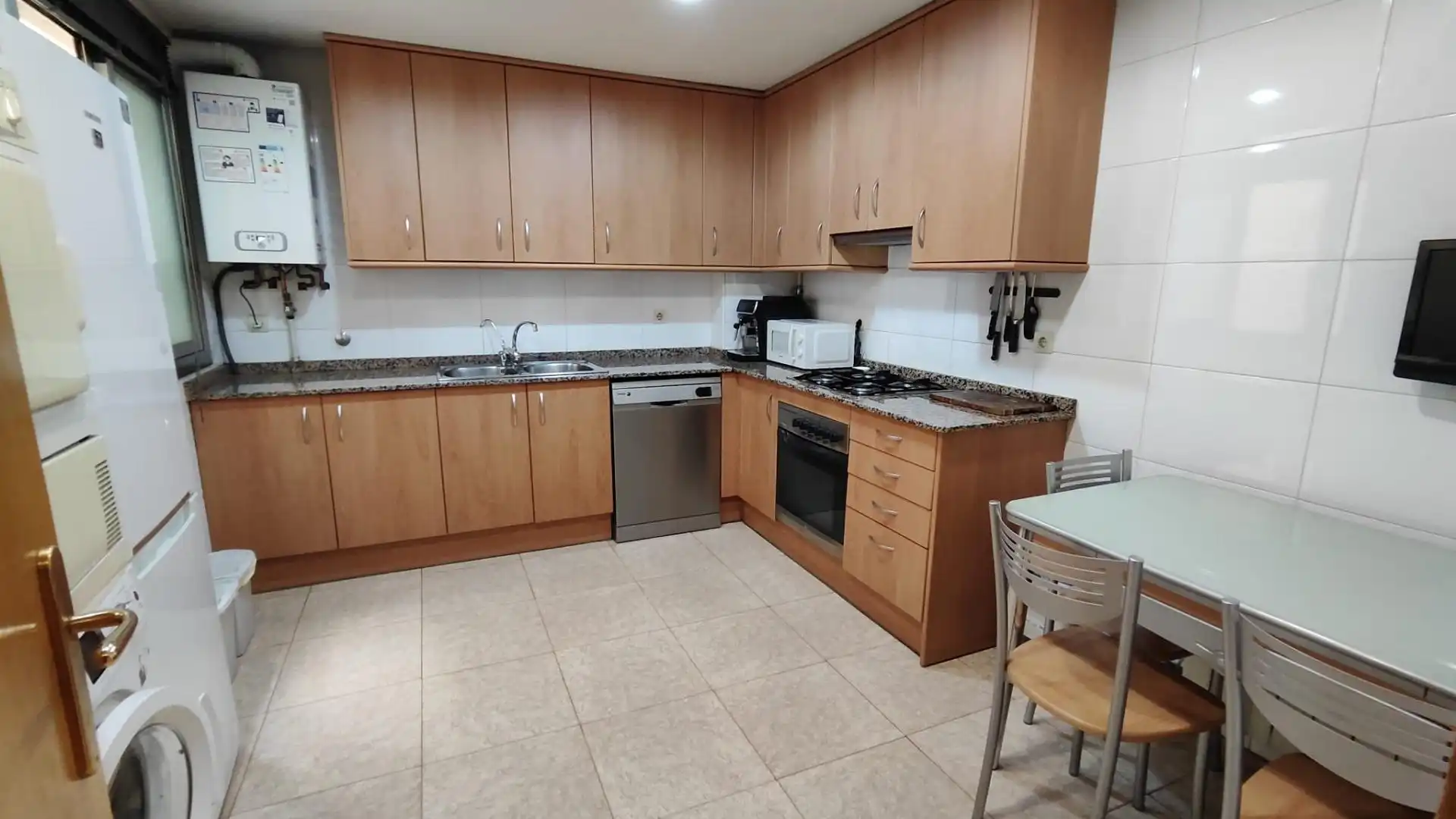 Cocina de Piso en venta en Sabadell con Calefacción y Trastero