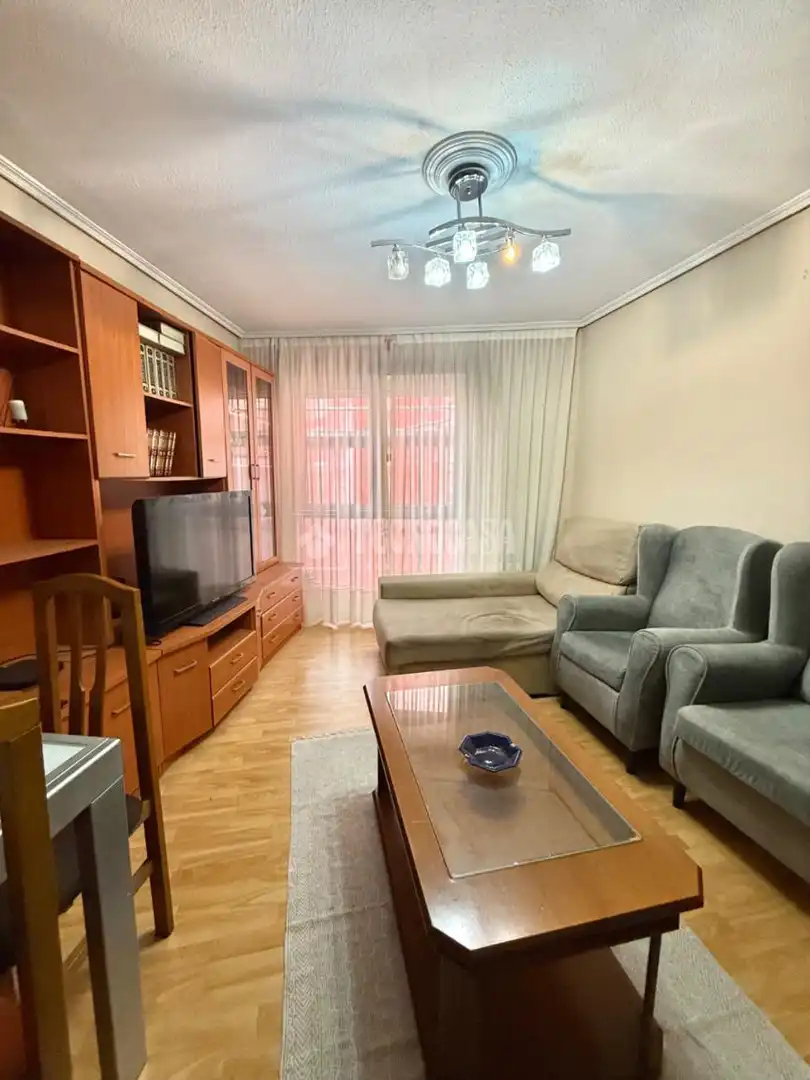 Sala de estar de Piso en venta en Santander con Calefacción y Amueblado