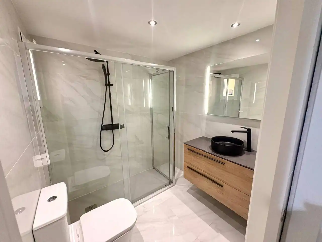 Badezimmer von Wohnung zum Verkauf in San Gabriel - Palmeral - Urbanova