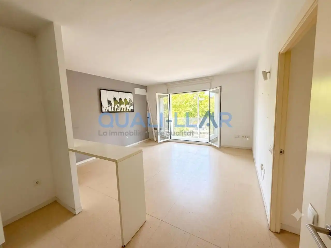Habitación de Apartamento en venta en Vilanova i la Geltrú con Calefacción, Trastero y Balcón