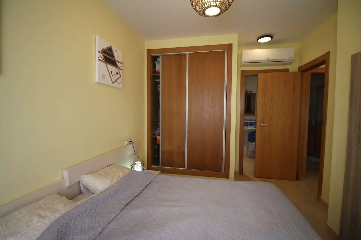 Dormitori de Apartament de lloguer en Vera amb Aire condicionat, Calefacció i Terrassa