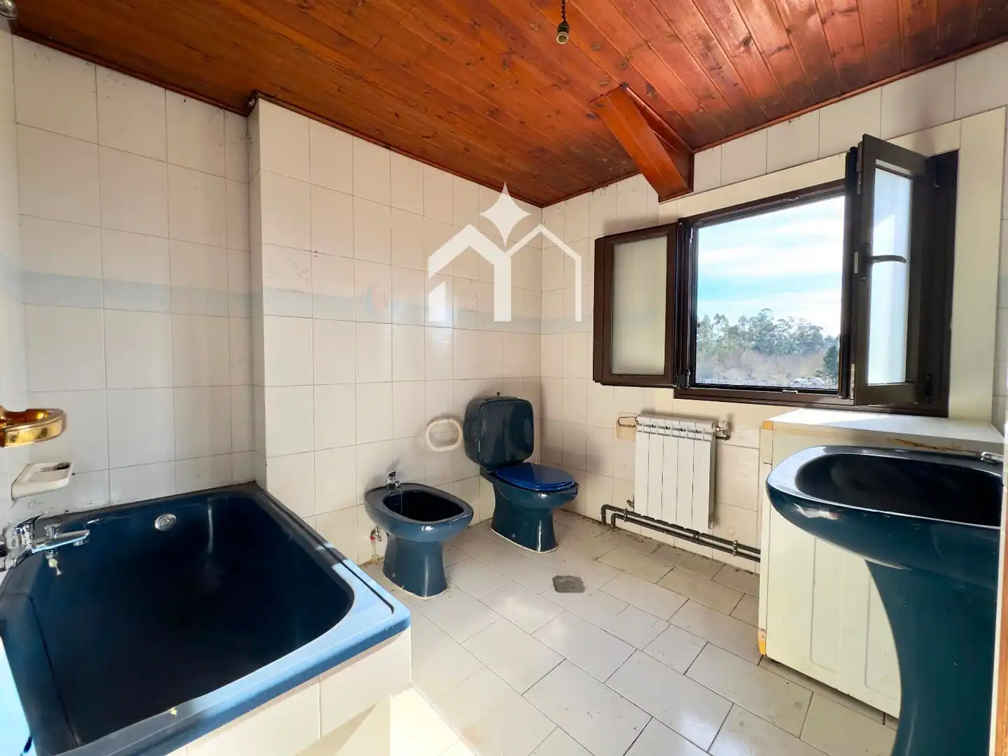 Bathroom of Houses for sale in Vilaboa  with Air Conditioner, Heating and Terrace