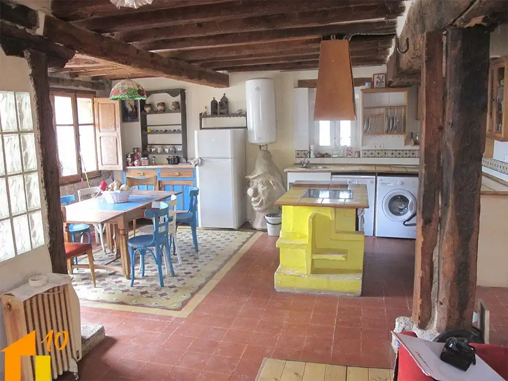Kitchen of Houses for sale in Revillarruz  with Heating and Storage room