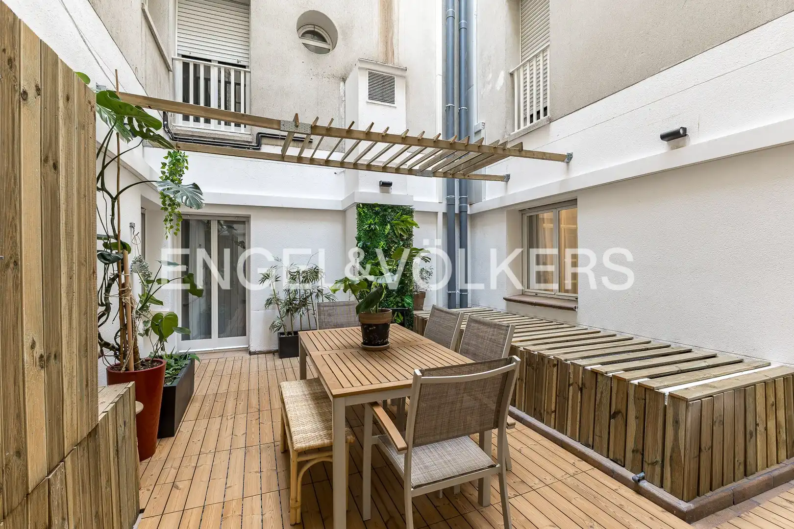 Terrace of Flat for rent in Barcelona  with Air Conditioner, Heating and Private garden