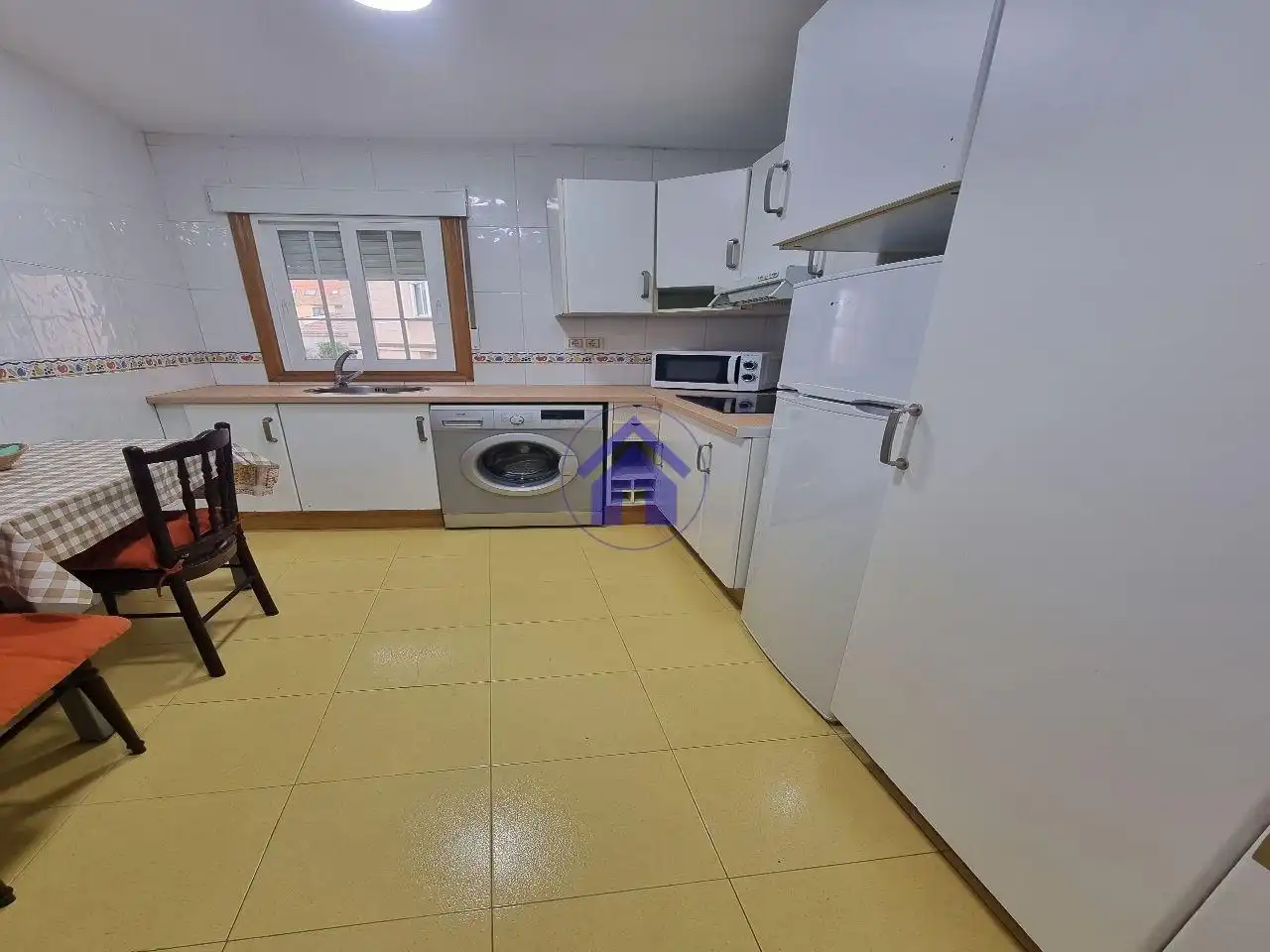 Cocina de Apartamento de alquiler en Vigo  con Calefacción y Amueblado