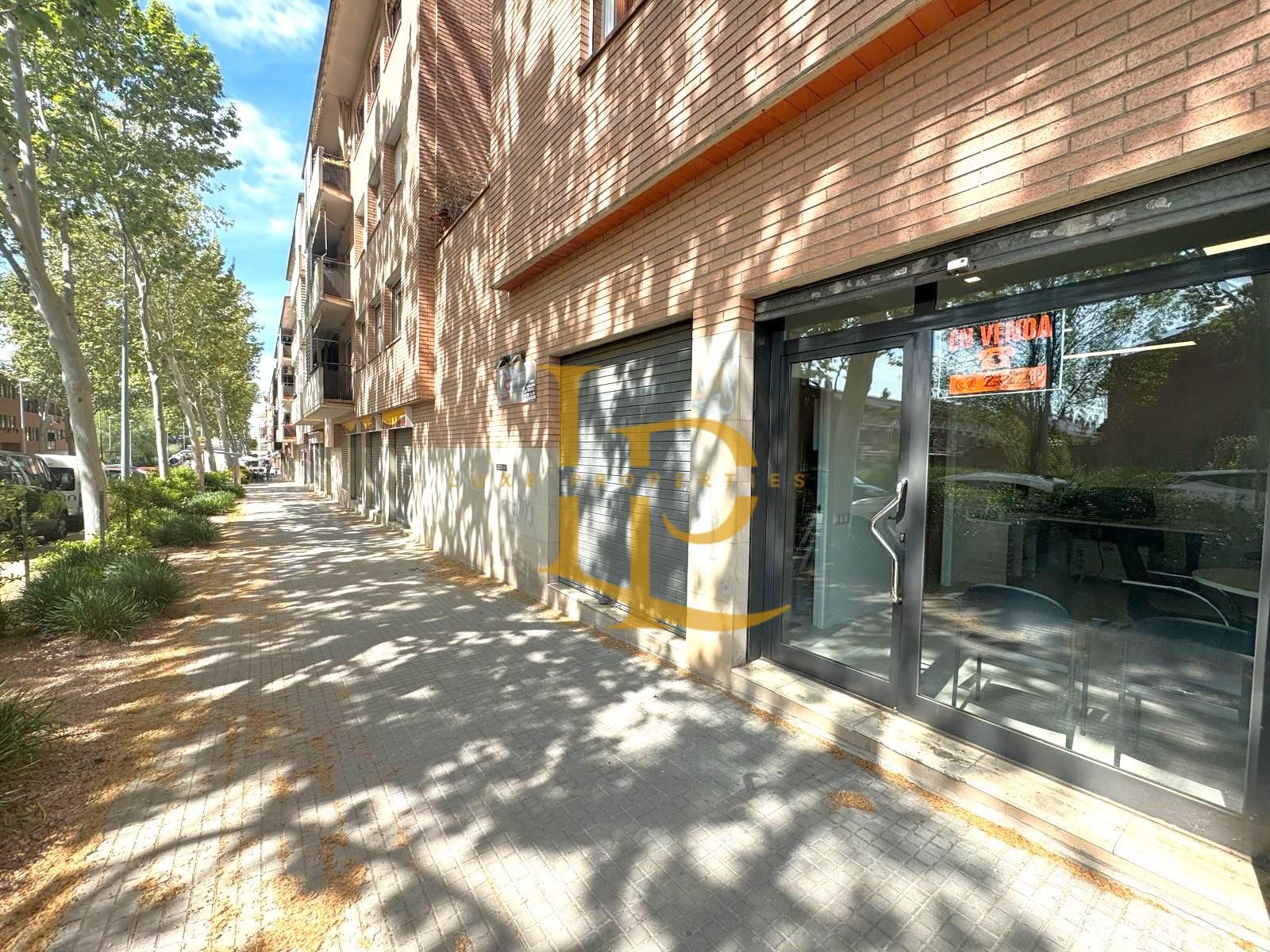 Exterior view of Premises for sale in Rubí  with Heating, Parquet flooring and Internet