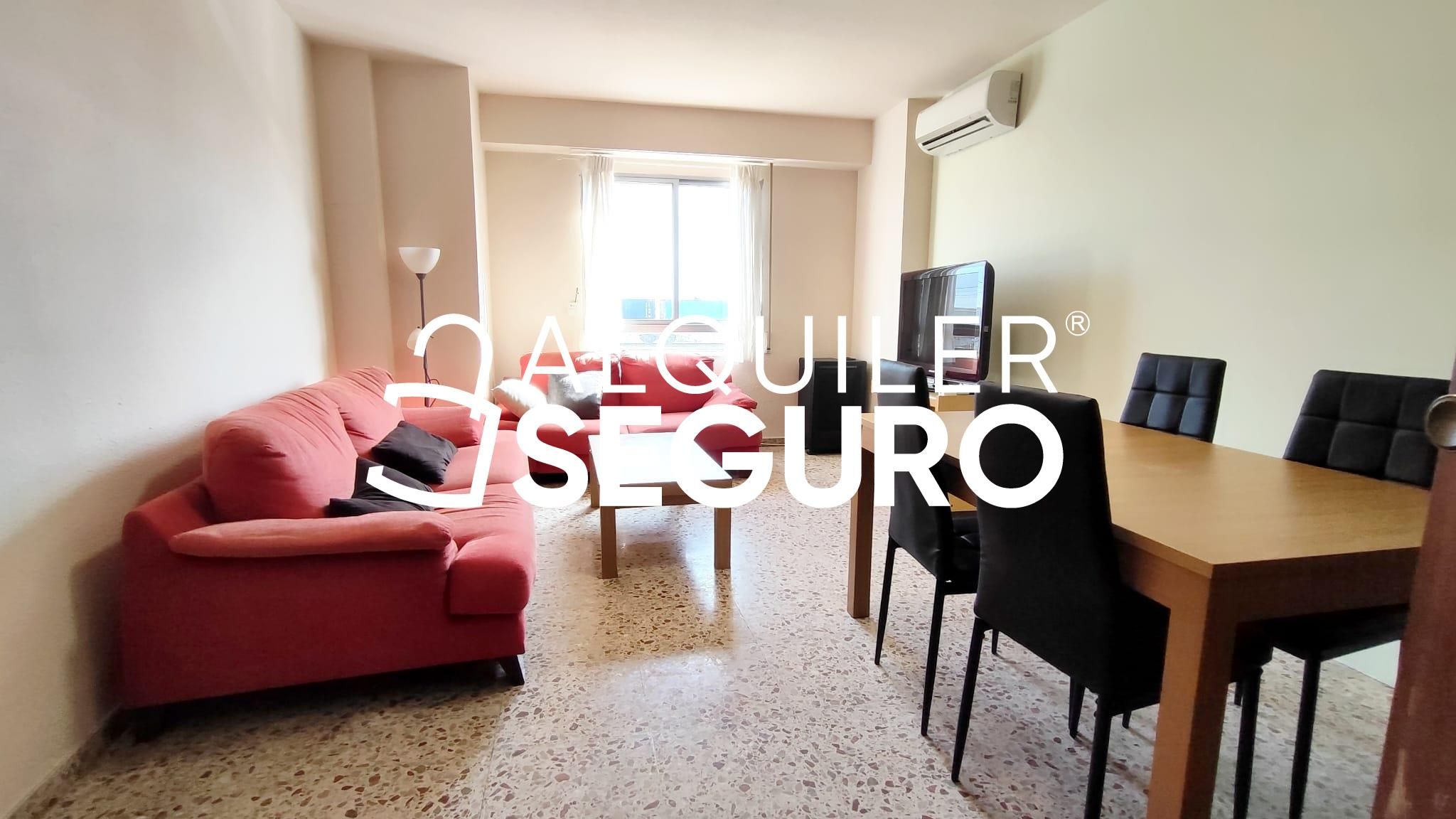 Sala d'estar de Pis de lloguer en  Valencia Capital amb Aire condicionat, Terrassa i Moblat