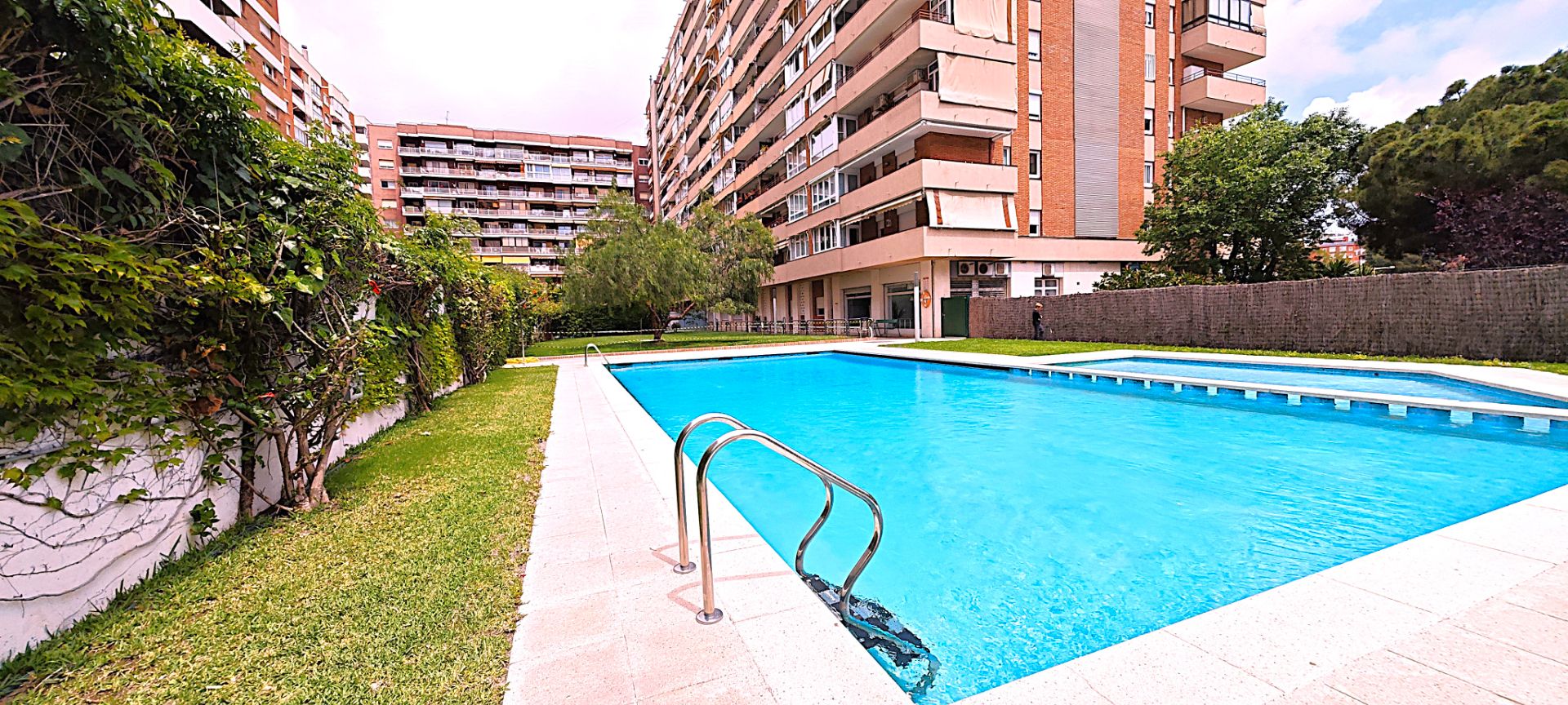 Swimming pool of Attic for sale in  Barcelona Capital  with Parquet flooring, Furnished and Balcony