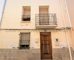 Vista exterior de Casa o xalet en venda en Higueruelas amb Terrassa i Balcó