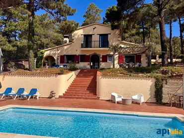 Detached house with pool for sale in Cami del Turo