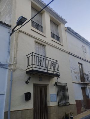 Vista exterior de Casa adosada en venda en Santa Cruz del Comercio