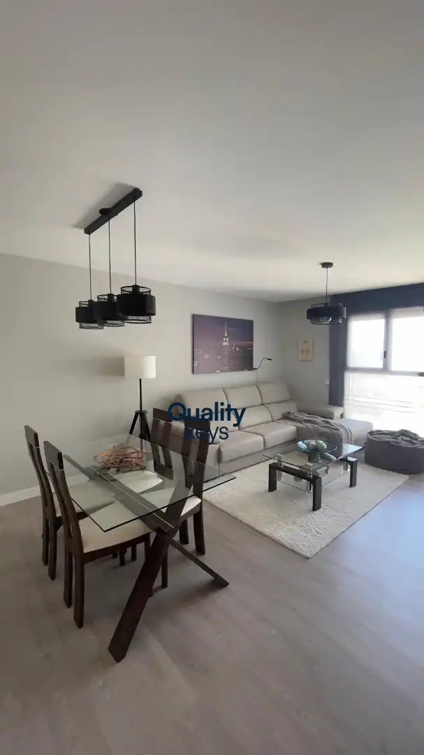 Living room of Flat for rent in Madrid  with Air Conditioner, Heating and Terrace