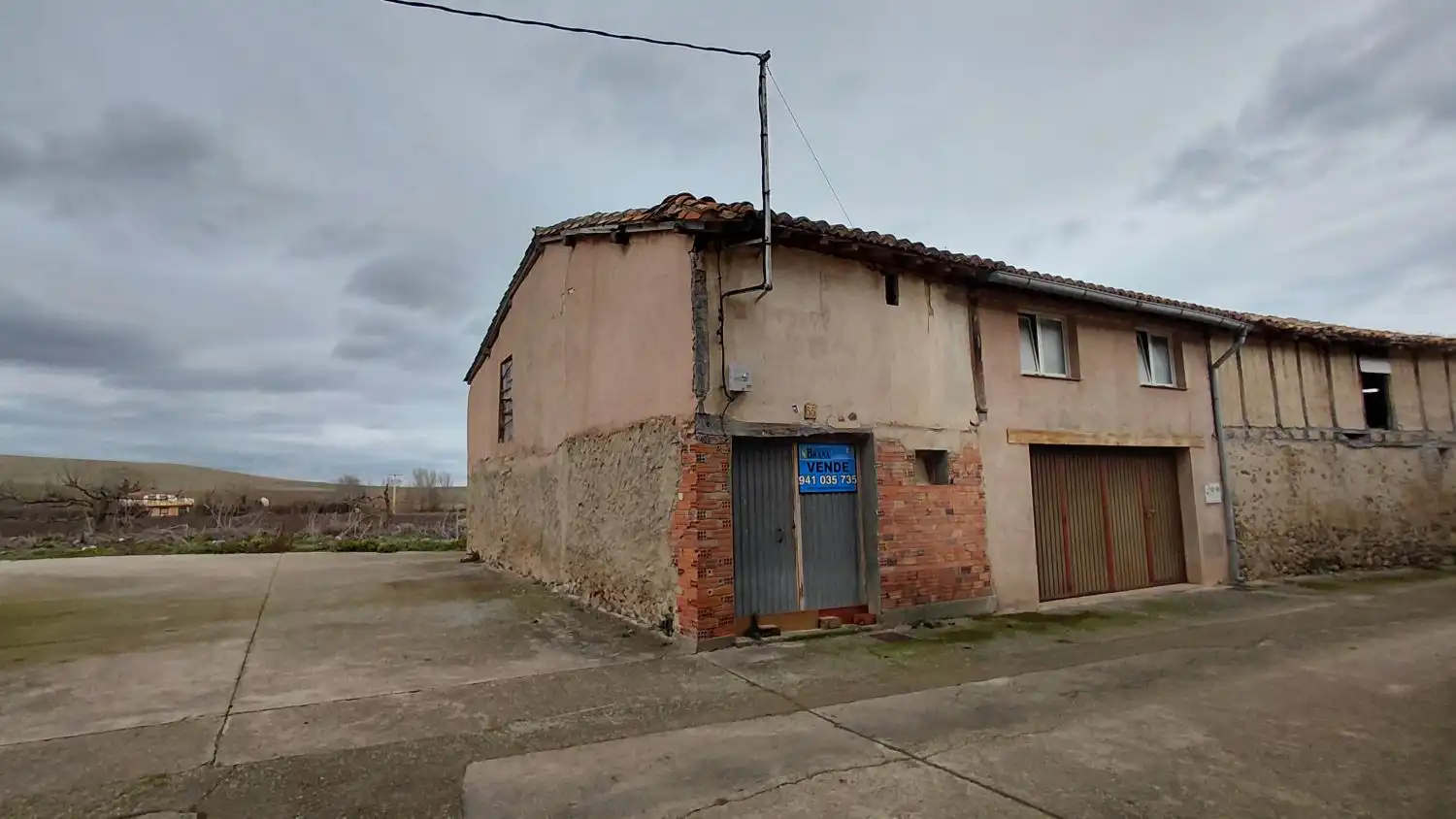 Vista exterior de Nau industrial en venda en Redecilla del Camino, Burgos
