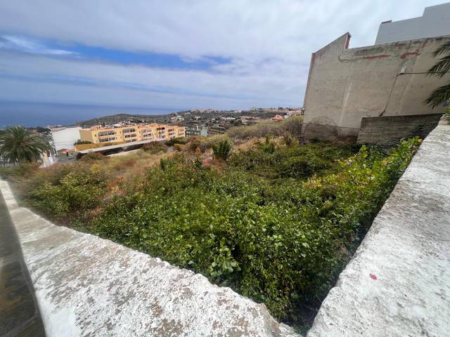 Terreno residencial en Venta en Avenida Veinticinco de Abril en Icod de los Vinos pueblo