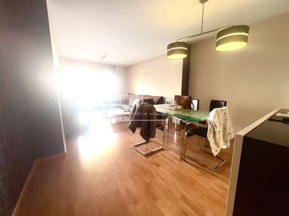 Sala de estar de Piso en venta en Castellón de la Plana / Castelló de la Plana con Aire acondicionado, Calefacción y Terraza