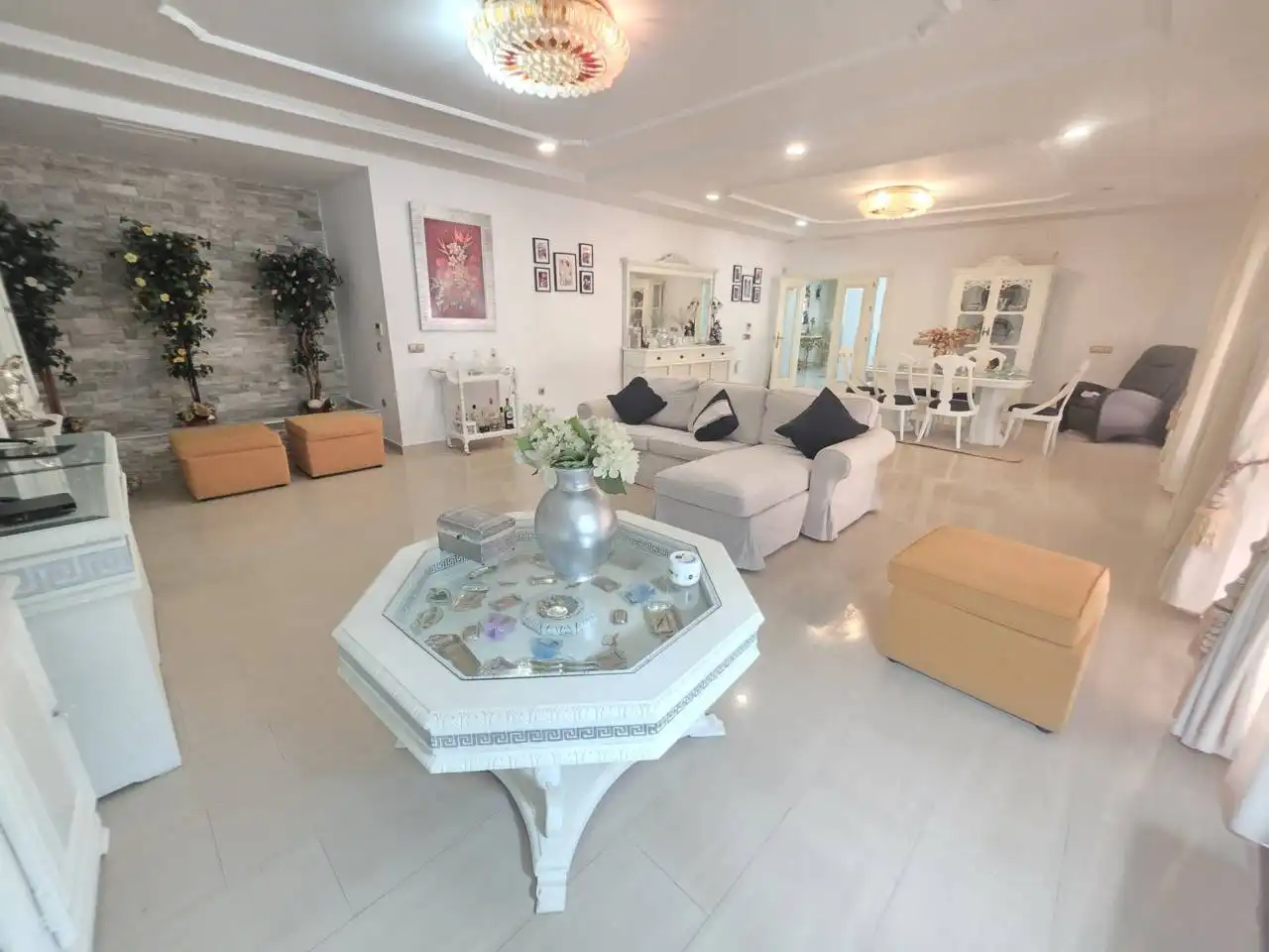 Living room of Houses for sale in Chiclana de la Frontera  with Terrace and Swimming Pool