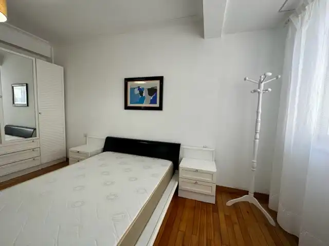 Habitación de Piso de alquiler en Santiago de Compostela  con Calefacción, Parquet y Amueblado
