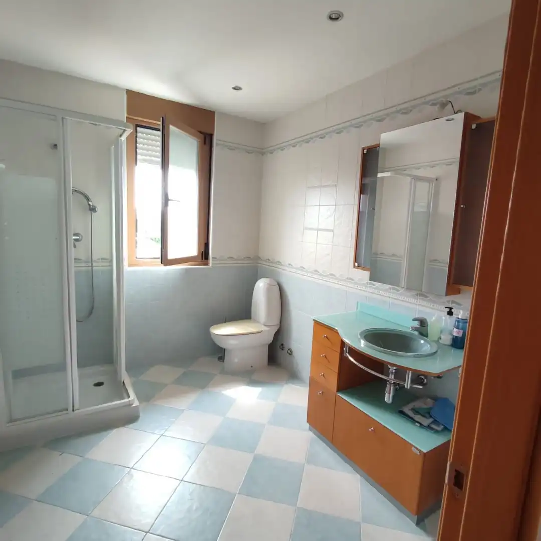 Baño de Casa o chalet en venta en Morales del Vino con Calefacción, Jardín privado y Terraza