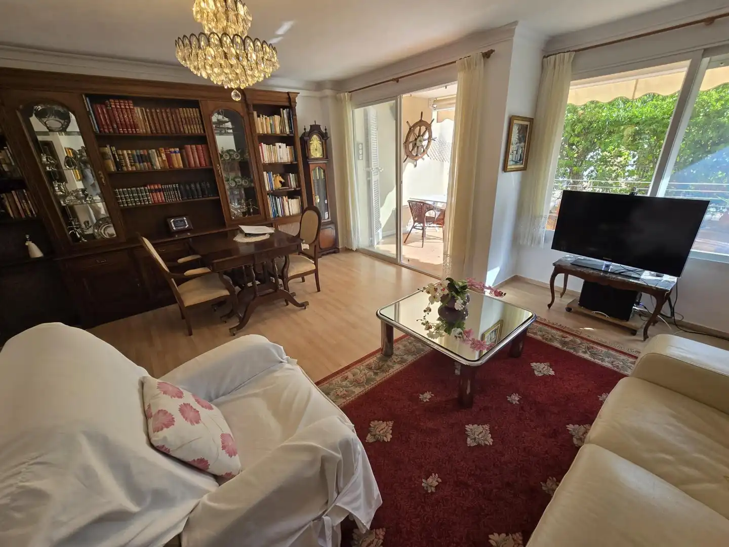 Sala d'estar de Pis en venda en Calvià amb Aire condicionat, Jardí privat i Terrassa