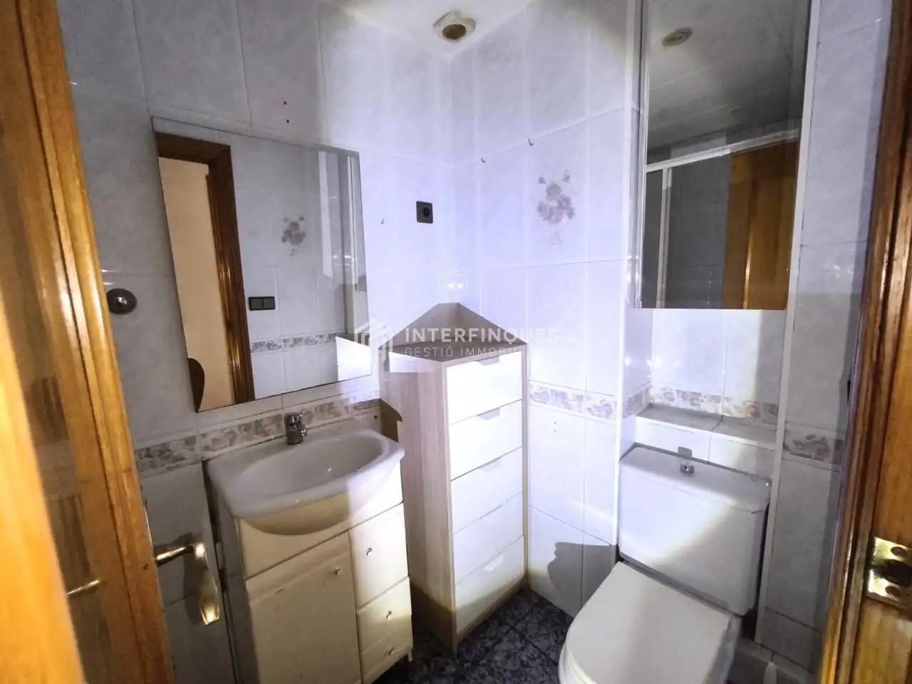 Baño de Piso en venta en Badalona con Aire acondicionado y Calefacción