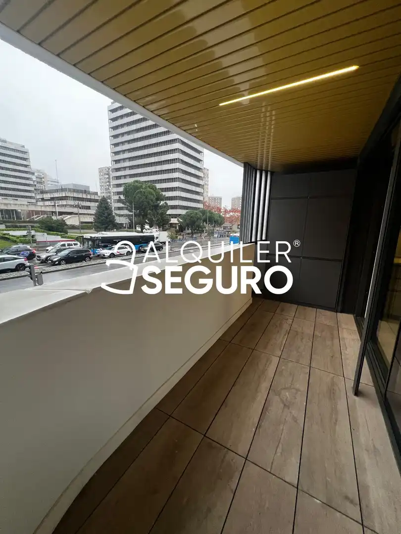 Vista exterior de Pis de lloguer en Madrid amb Aire condicionat, Calefacció i Terrassa