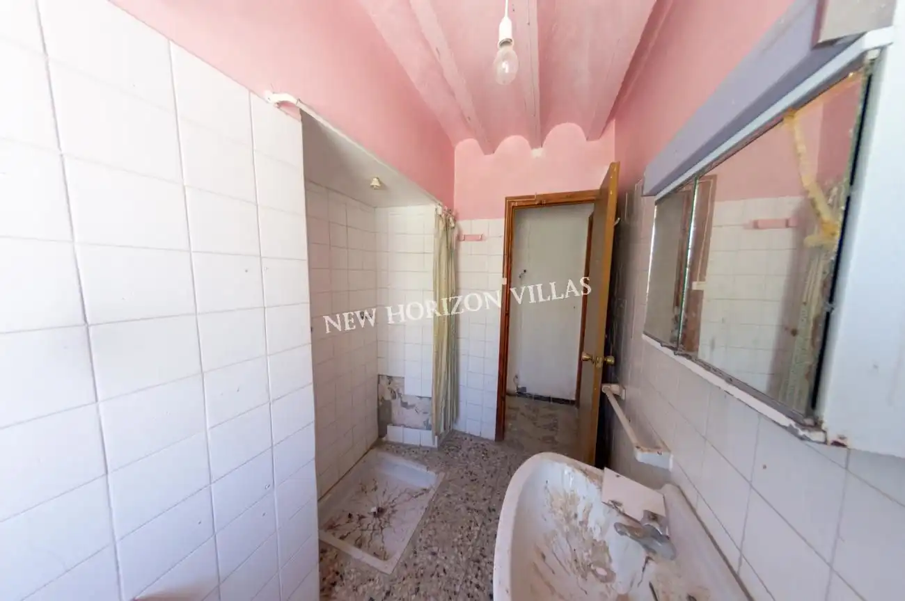 Baño de Finca rústica en venta en Taberno con Jardín privado