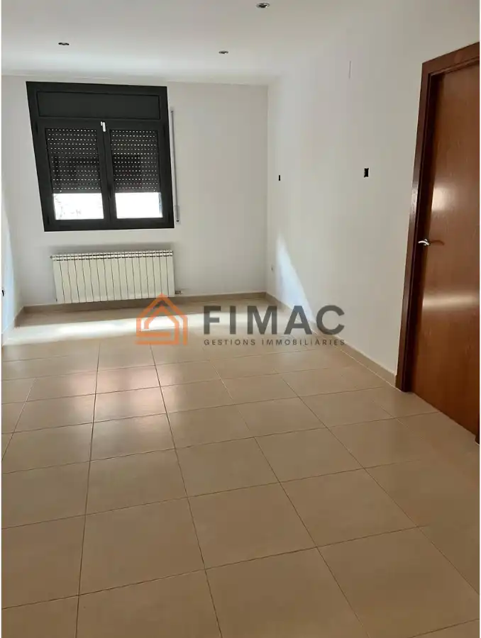 Piso en venta en Sant Hipòlit de Voltregà con Calefacción
