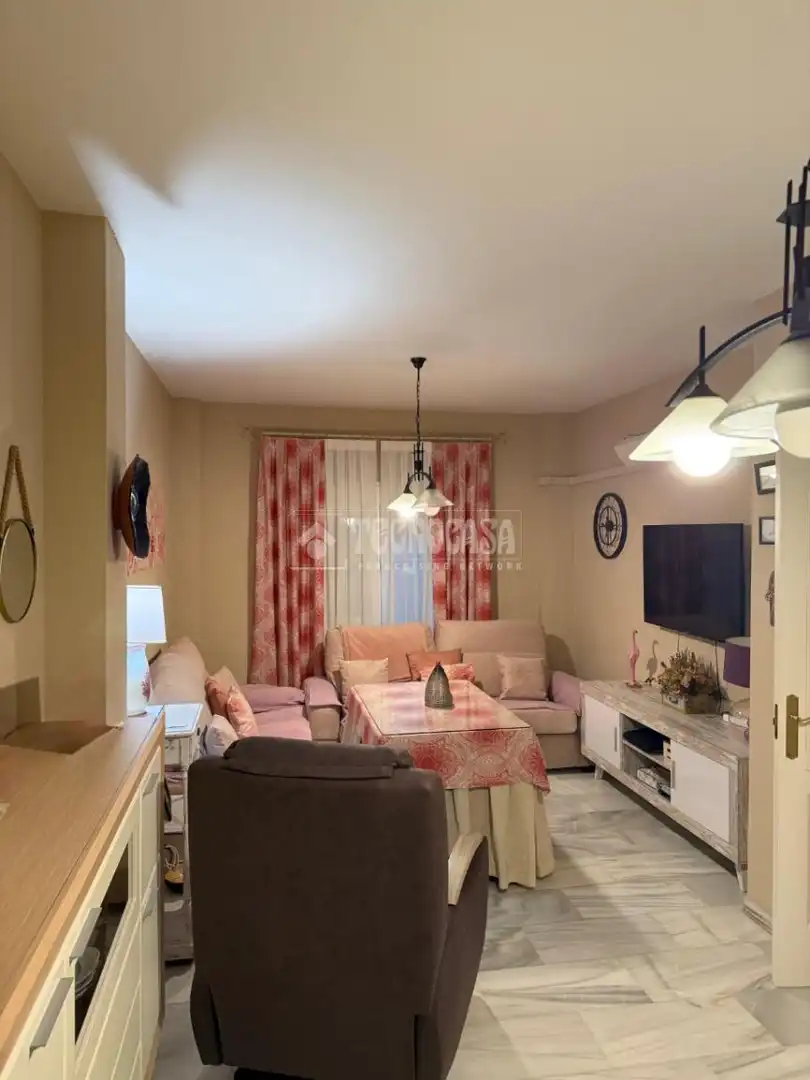 Detached homes for sale in Colores - Entreparques