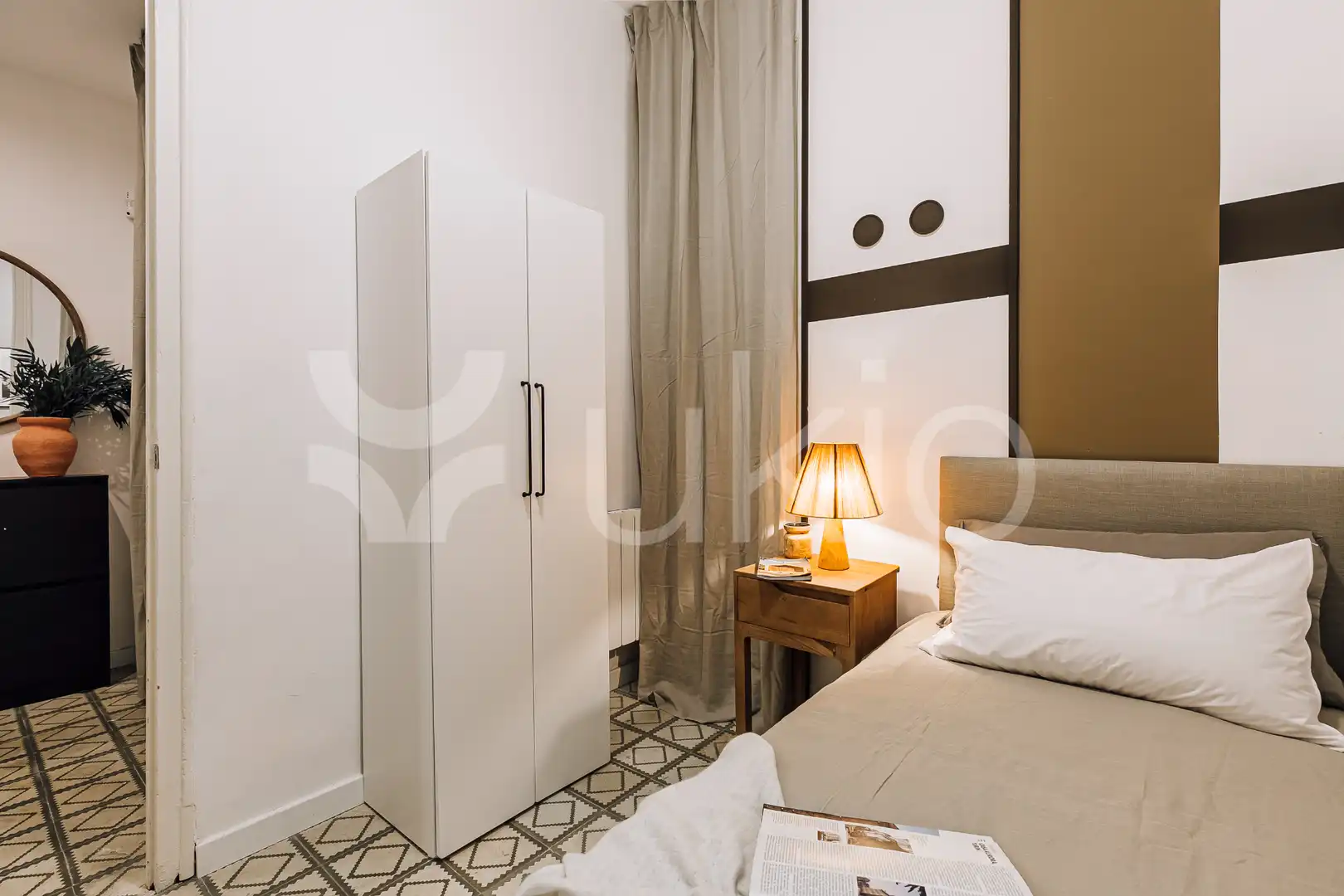 Schlafzimmer von Wohnungen zur Miete in Barcelona mit Heizung, Möbliert und Ofen