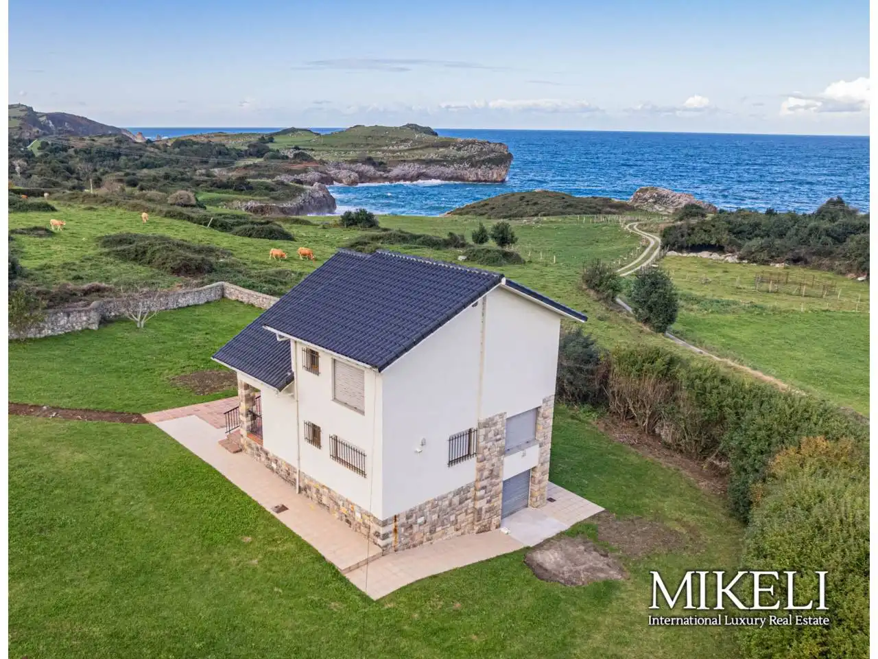 Houses for sale in Llanes  with Heating, Private garden and Terrace