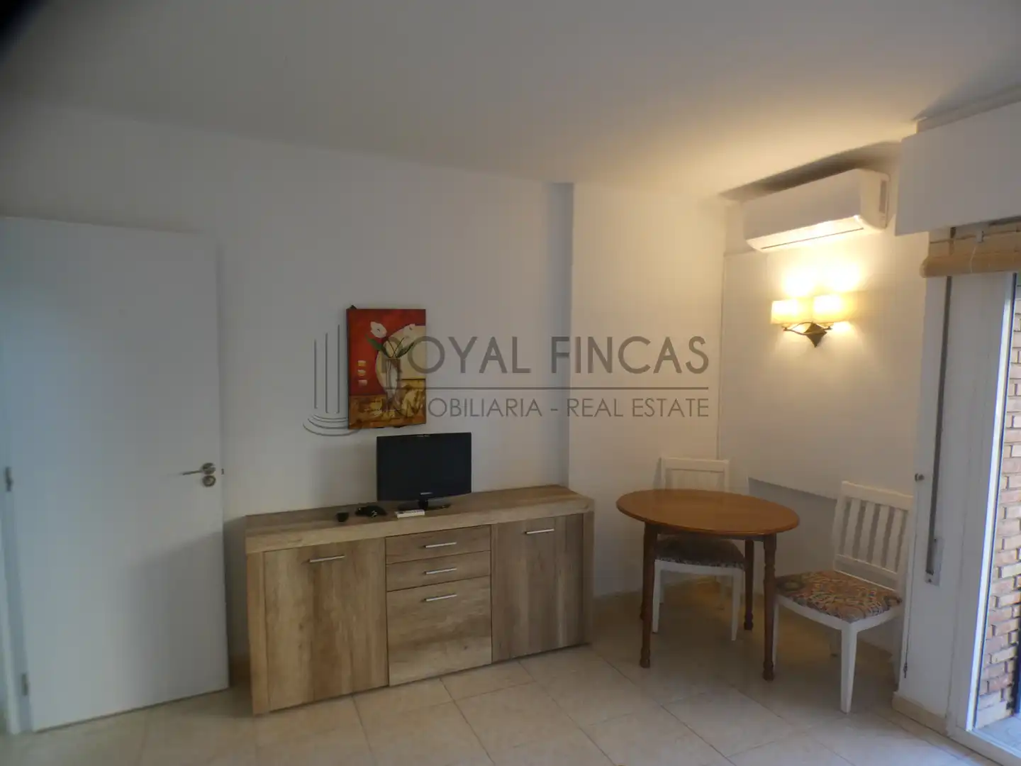 Sala d'estar de Pis en venda en Benalmádena amb Aire condicionat, Terrassa i Moblat
