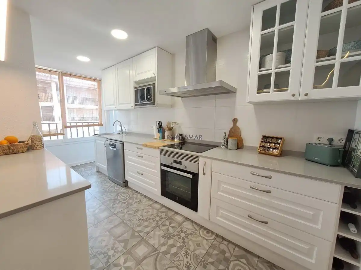 Cuina de Apartament en venda en Benicasim / Benicàssim amb Piscina comunitària