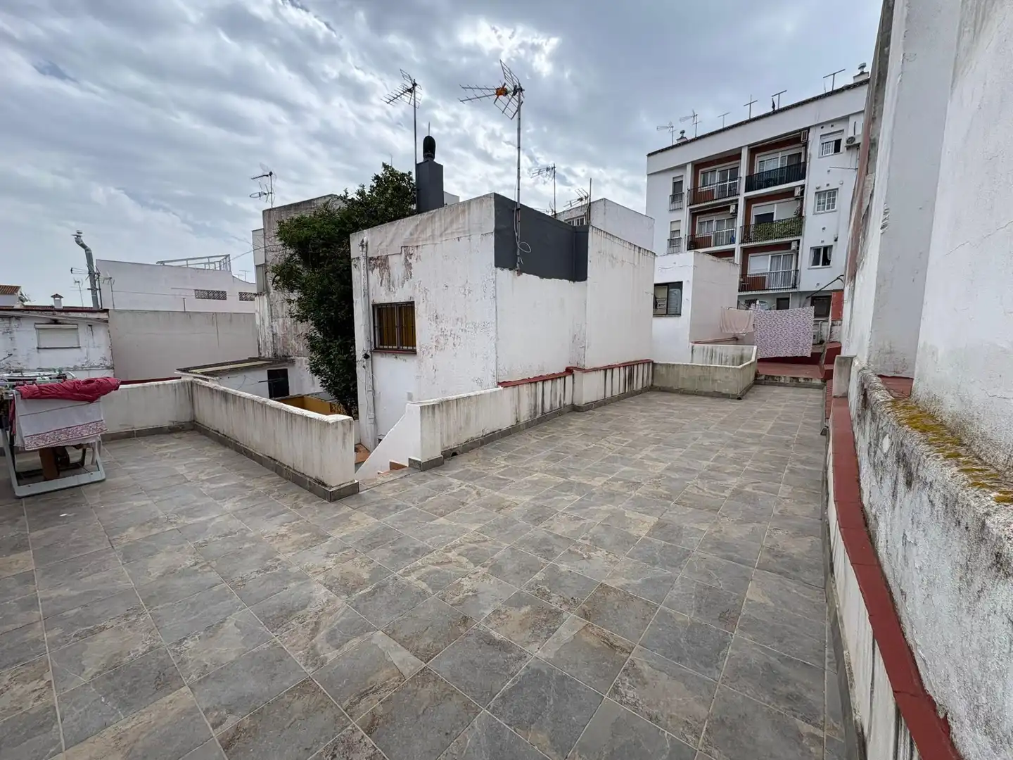 Terrace of Houses for sale in Algeciras  with Air Conditioner