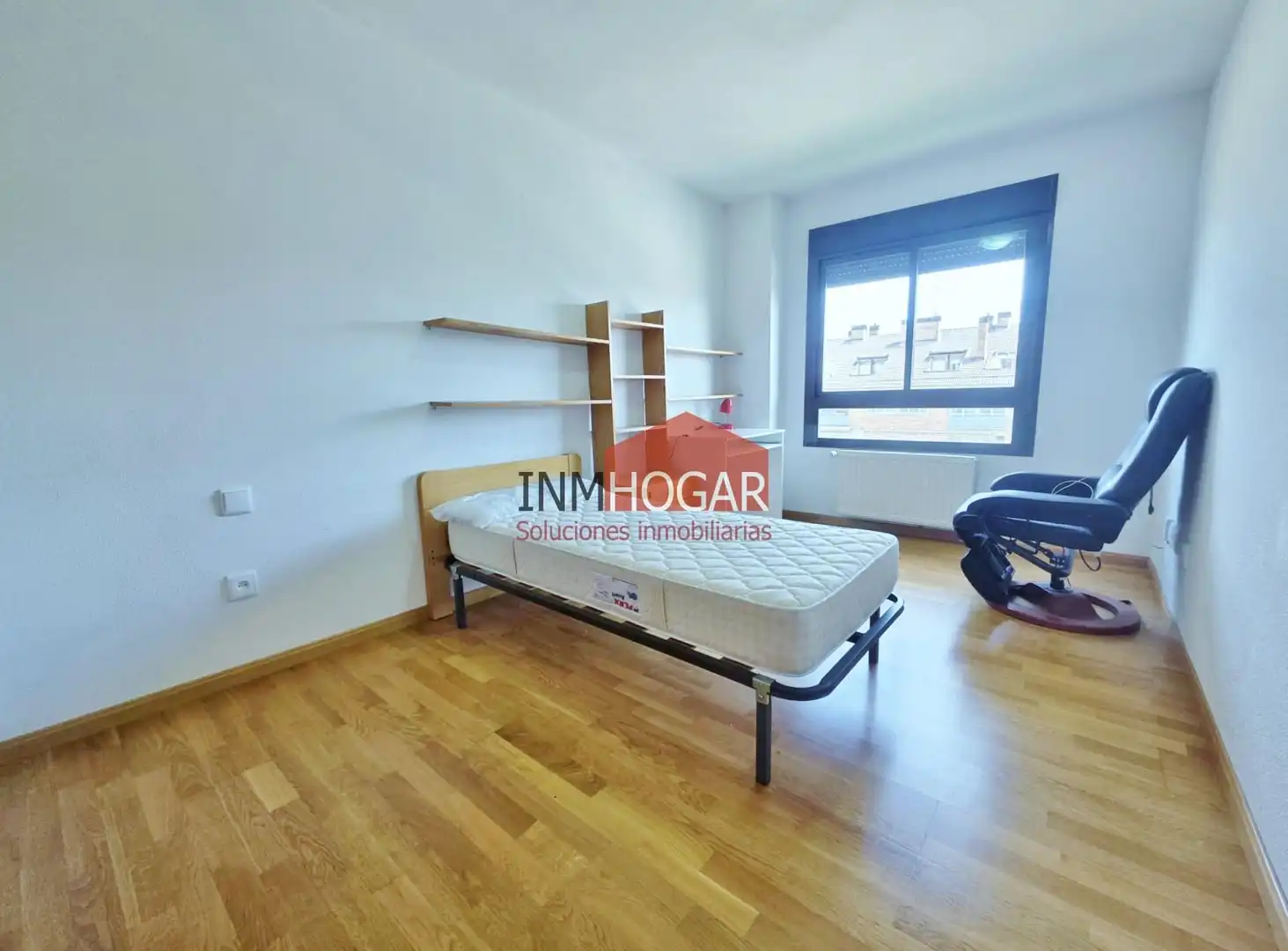 Schlafzimmer von Wohnung zum Verkauf in Ávila mit Heizung, Parkett und Terrasse