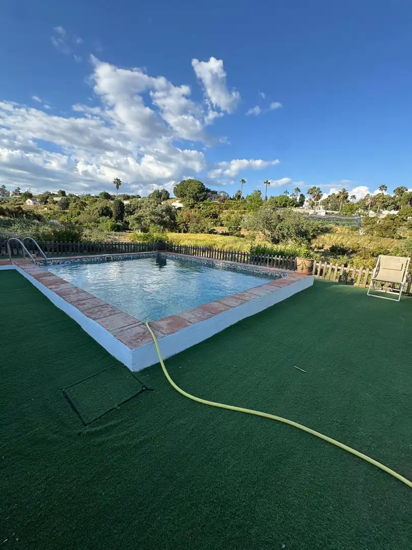 Piscina de Casa o chalet en venta en Estepona