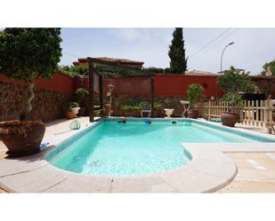 Swimming pool of House or chalet for sale in Benalmádena  with Air Conditioner, Terrace and Swimming Pool