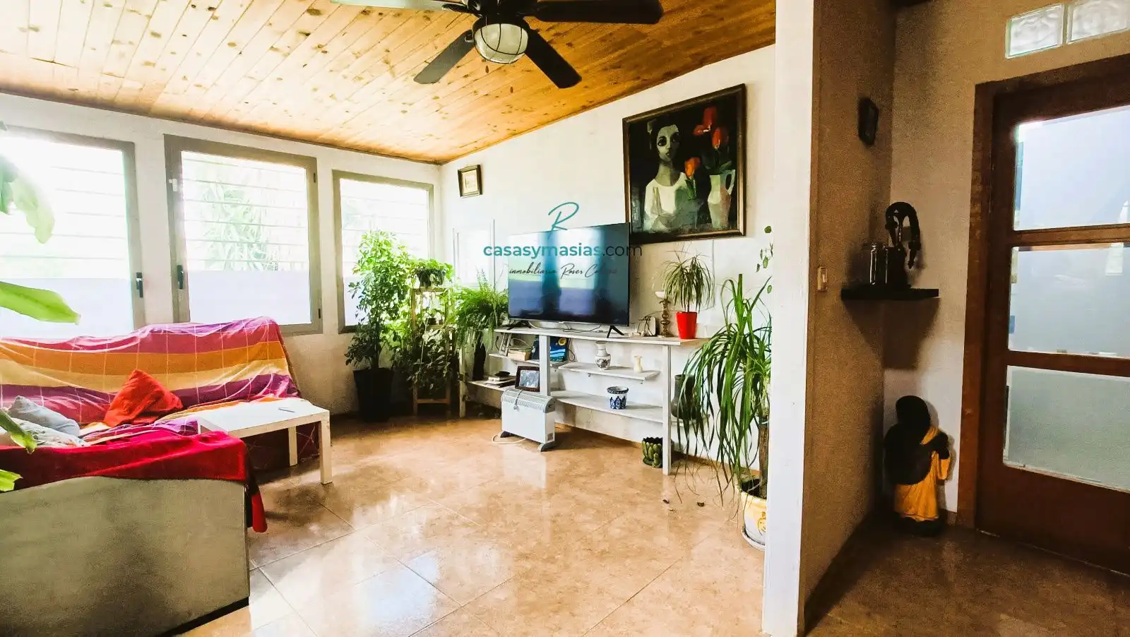 Sala d'estar de Finca rústica en venda en Castellet i la Gornal amb Calefacció, Jardí privat i Alarma