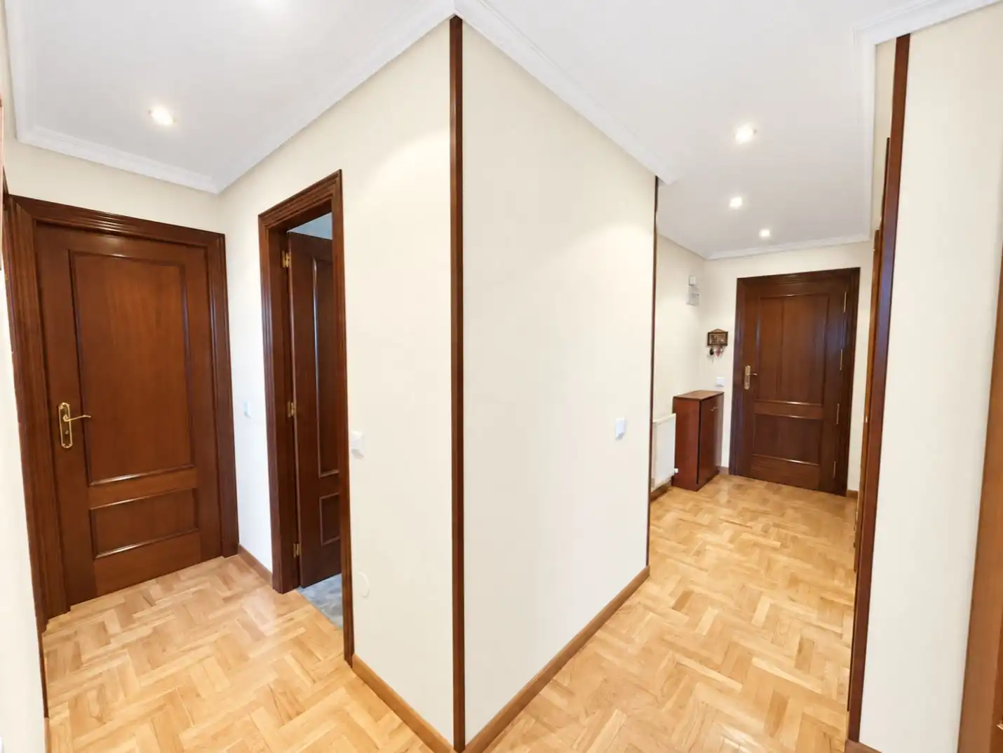 Piso de alquiler en Lugones