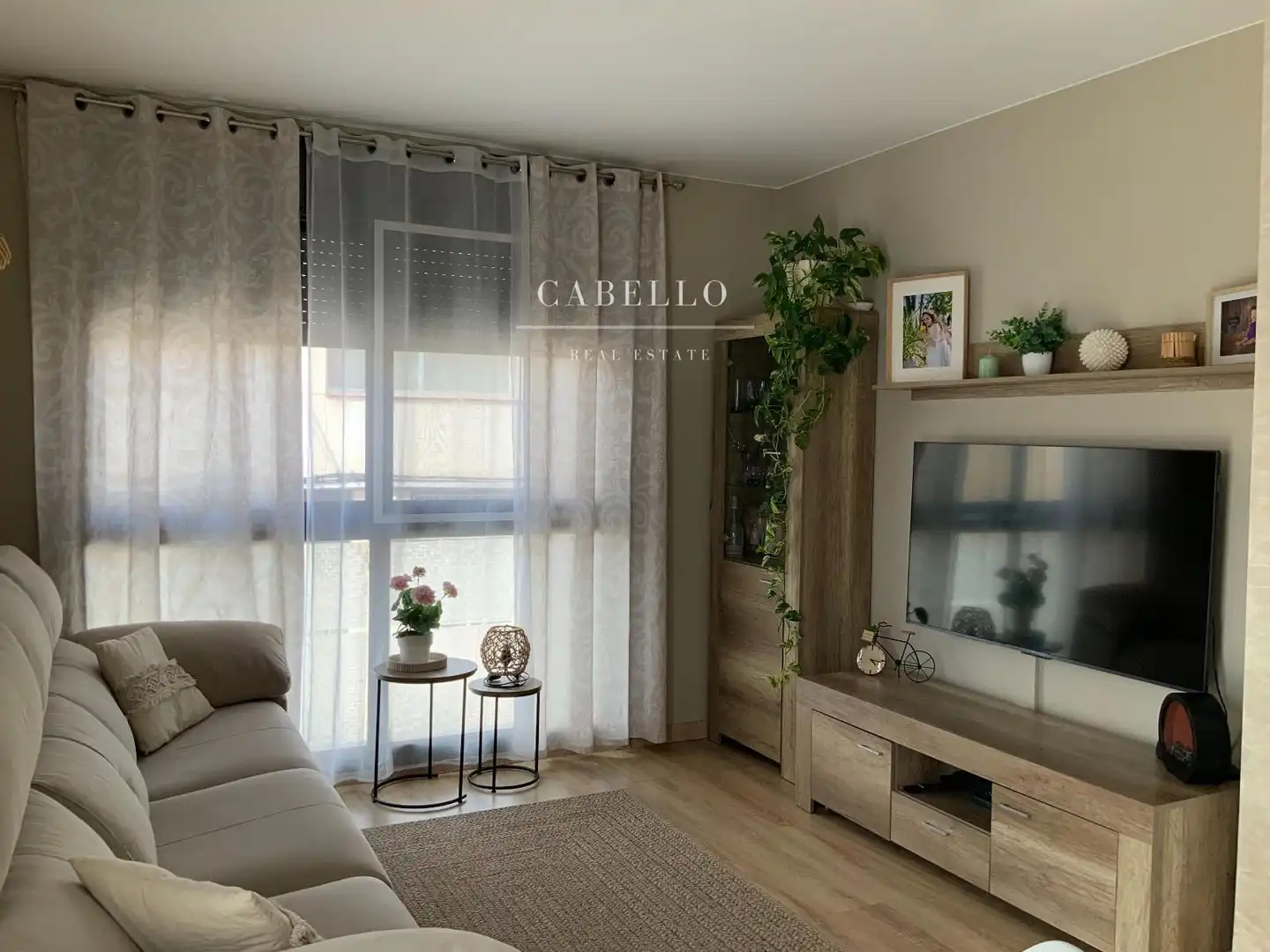 Living room of Flat for sale in Terrassa  with Air Conditioner, Heating and Parquet flooring