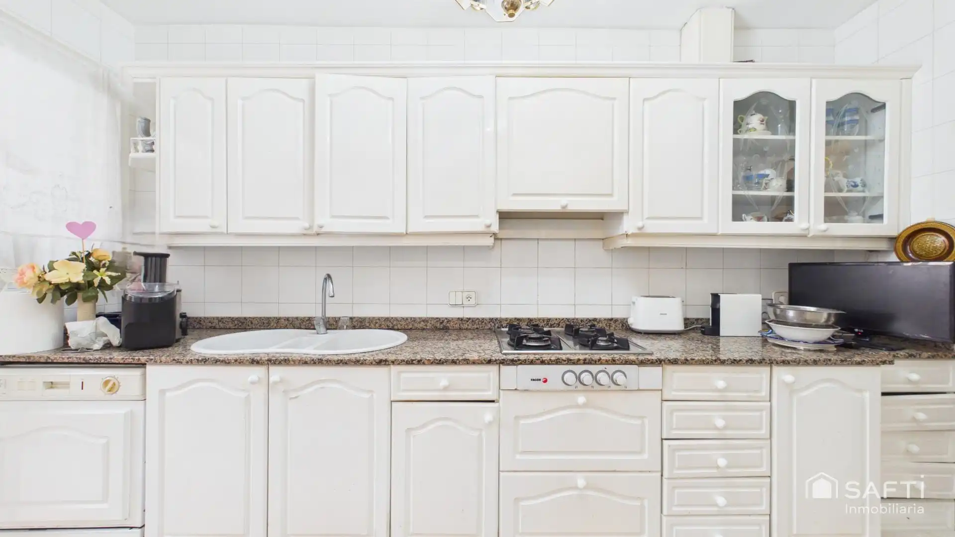 Kitchen of Detached homes for sale in Calvià  with Air Conditioner, Terrace and Balcony
