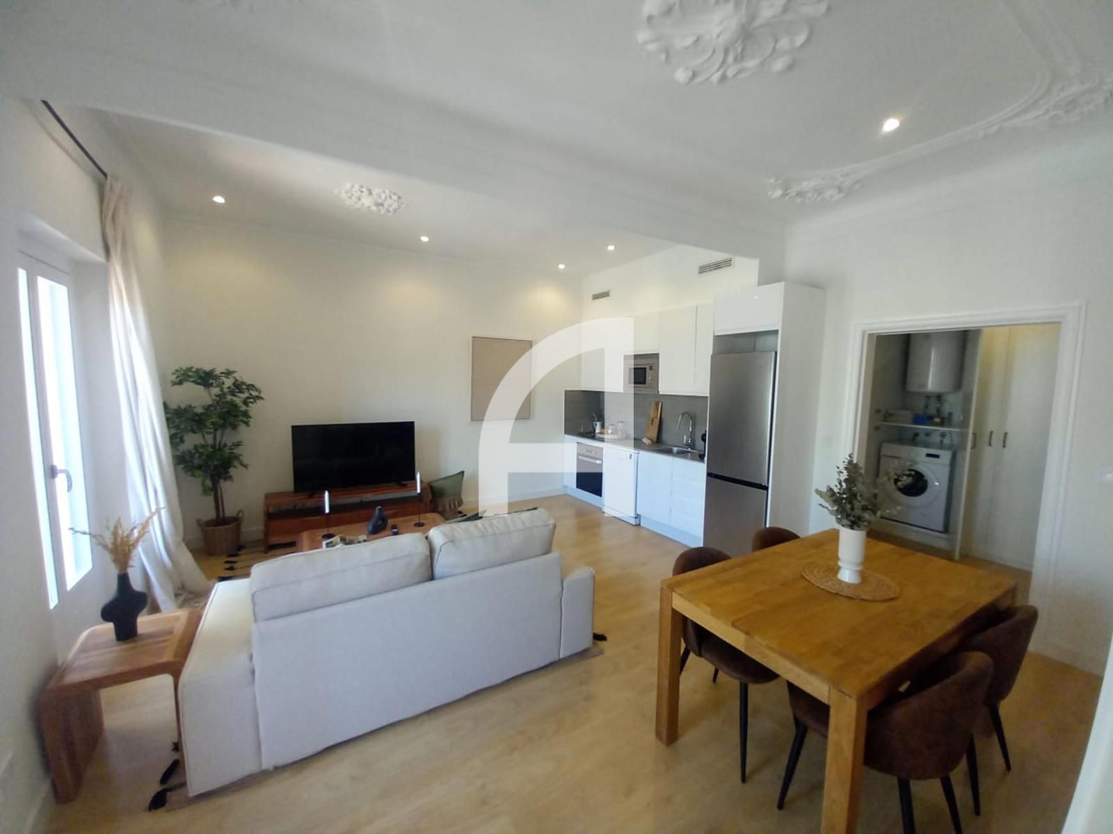 Living room of Flat to rent in  Barcelona Capital  with Air Conditioner, Heating and Parquet flooring
