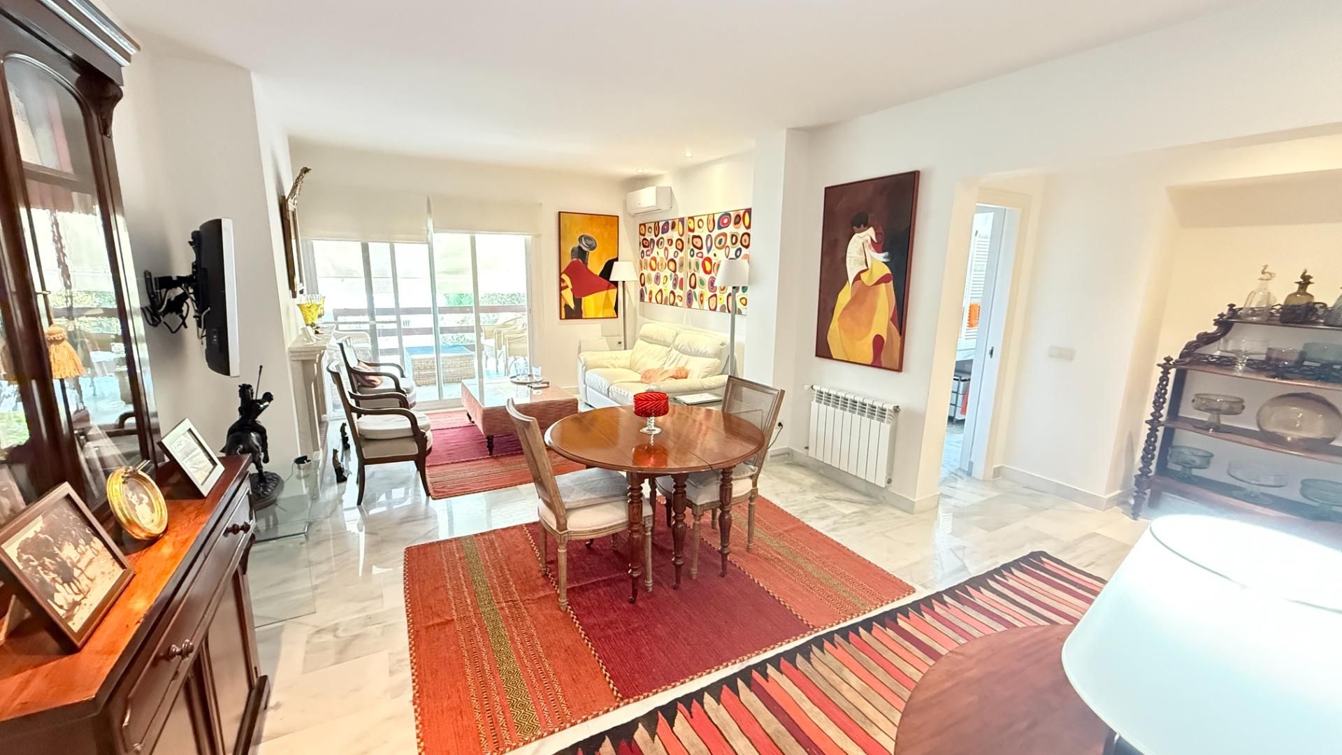 Sala de estar de Piso en venta en Marbella con Aire acondicionado, Jardín privado y Terraza