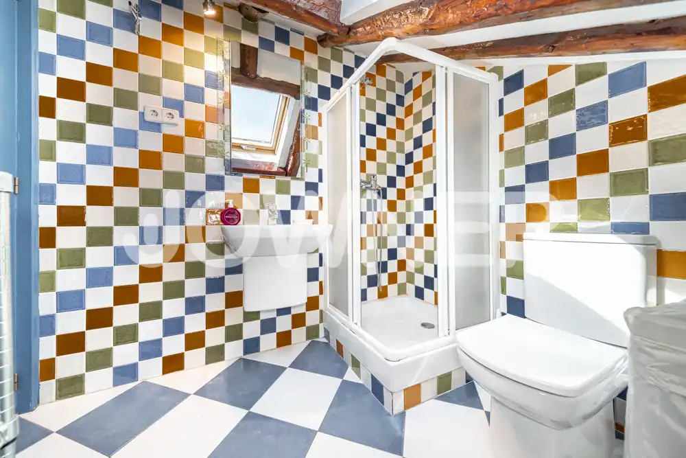 Baño de Estudio de alquiler en Madrid con Aire acondicionado, Amueblado y Lavadora