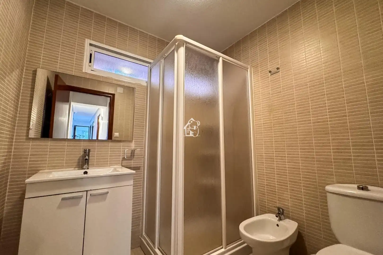 Bathroom of Ground floor for rent in Torrevieja  with Private garden, Terrace and Furnished