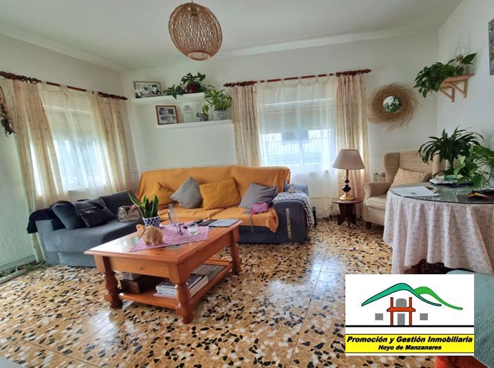 Living room of Flat for sale in Hoyo de Manzanares  with Heating and Balcony