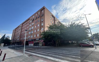 Exterior view of Flat for sale in Torrejón de Ardoz  with Heating and Community pool