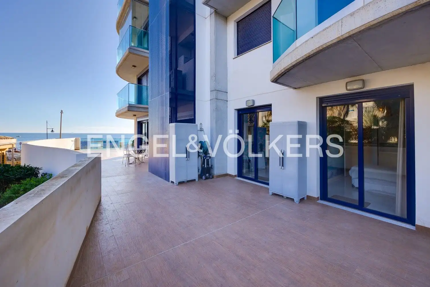 Terrasse von Erdgeschoss zum Verkauf in Torrevieja mit Klimaanlage, Heizung und Terrasse